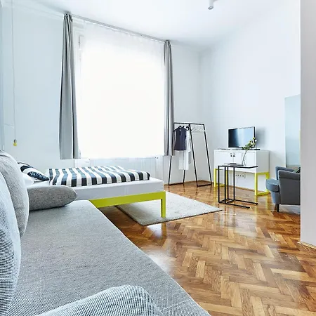 Rumor * בודפשט